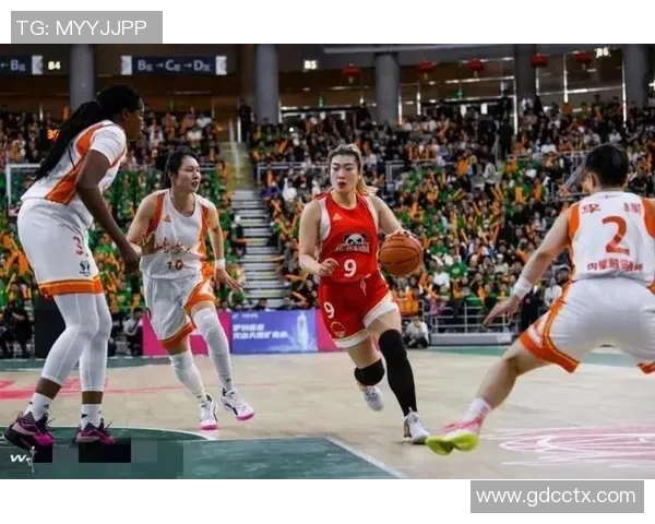 赛后分析：西安篮球队与重庆篮球队的战术对决与精彩瞬间回顾